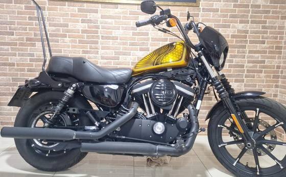 HARLEY-DAVIDSON SPORTSTER XL 883N IRON 